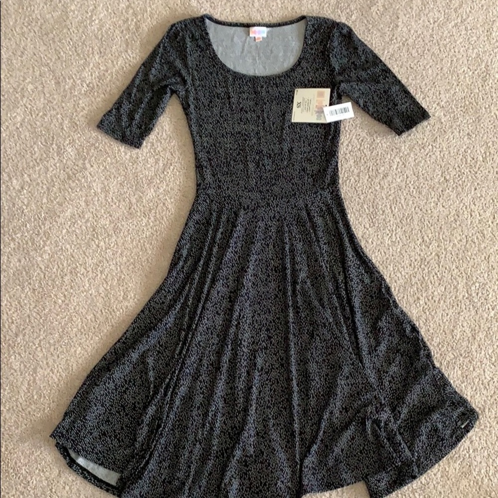 LuLaRoe dress in dark navy/white